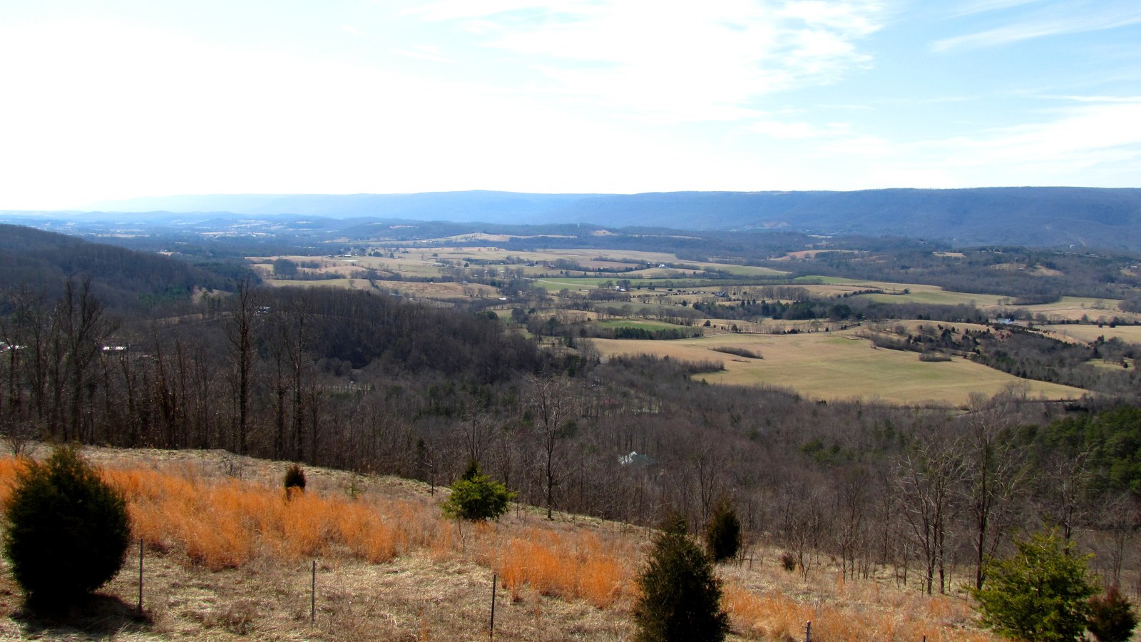 Sequatchie Valley from the Cumberland Plateau